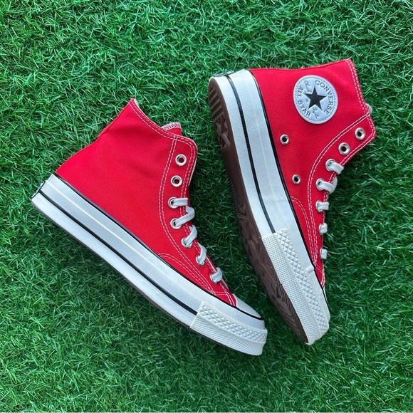 🎁Converse Chuck 70 Hi Enamel Red - Picture 11 of 11